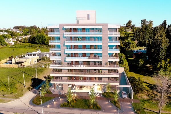 Colina Boulevard-2