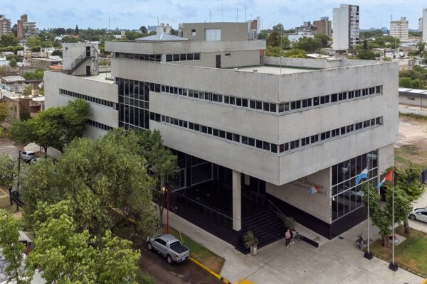 Tribunales de Cañada de Gómez-exterior-7